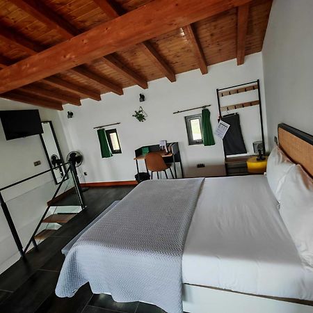 Apartamentos Walden By Gaiarooms Морилье Экстерьер фото